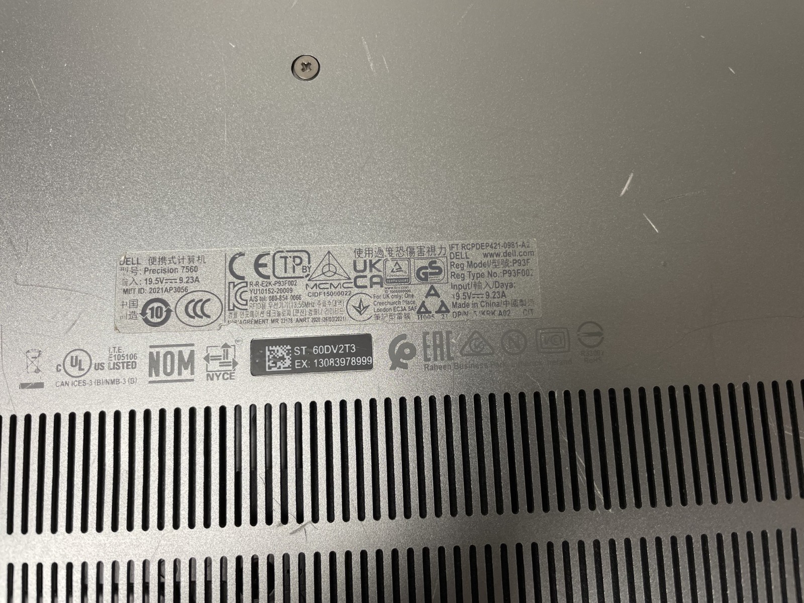Dell Precision 7560 15.6″ Intel i9-11950H @2.60GHz 32GB RAM NO SSD For Parts