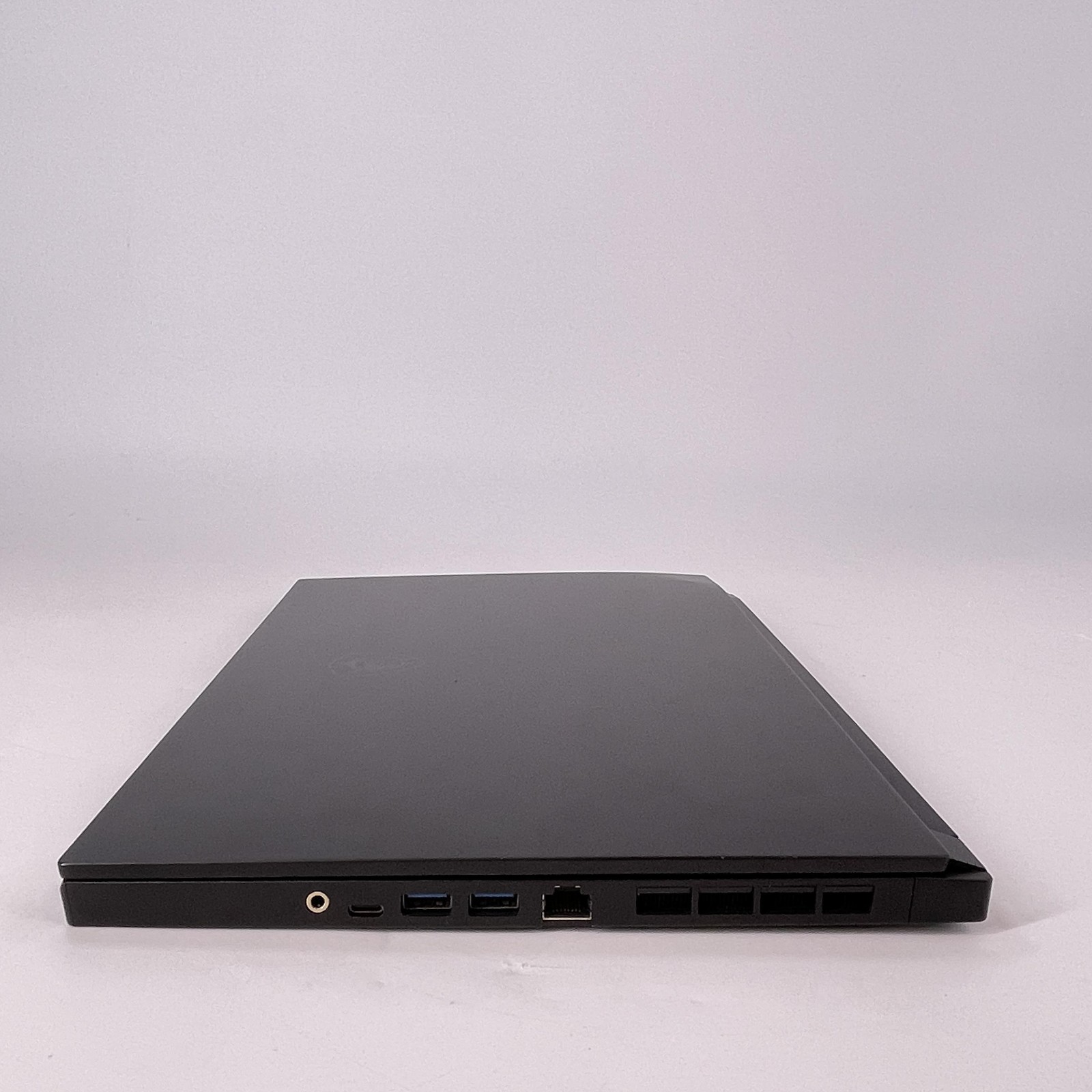 MSI Stealth GS66 15.6 144Hz FHD i7-10750H 2.60GHz 16GB 512GB SSD RTX 2060 Fair
