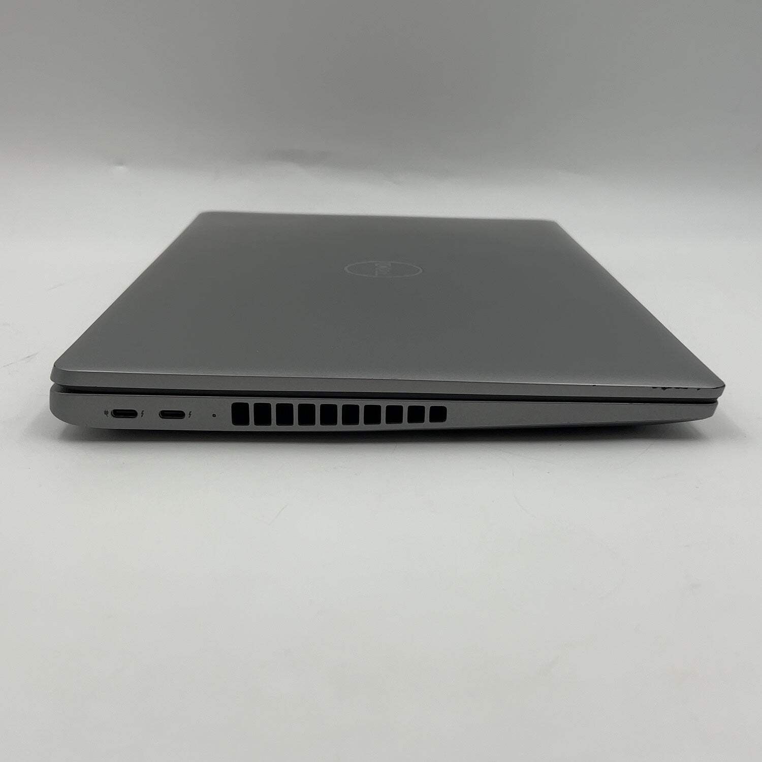 Dell Latitude 5540 15.6″ i5-1350P 1.9GHz 16GB RAM 512GB SSD