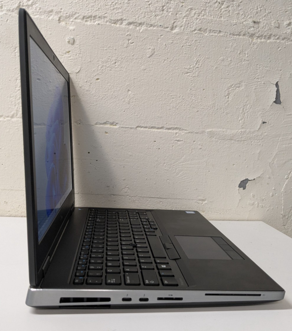 Dell Precision 7540 15.6″ i9-9880H 2.30GHz 32GB 512GB SSD W11P RTX 3000 42LX8Y2
