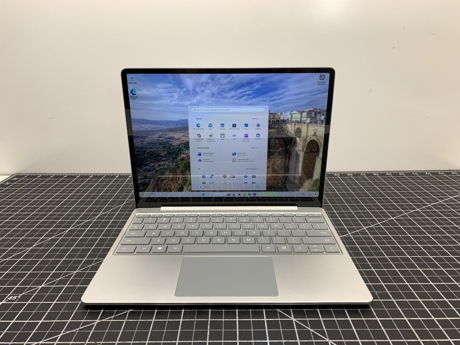 Microsoft Surface Go 2 2013 Core i5-1135G7 | 256GB SSD, 8GB RAM | #P262