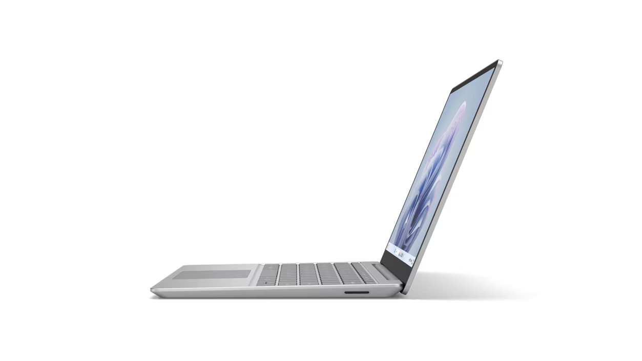 Microsoft Surface Laptop Go 2 12.4” (256GB SSD, Intel Core i5-1135G7, 4.2 GHz)