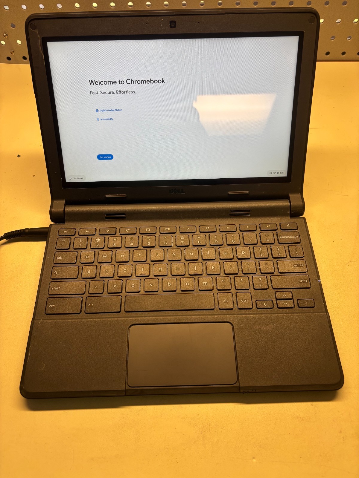 Dell Chromebook 11 P22T Touch ScreenIntel Celeron 2.16GHz W/Charger No Battery
