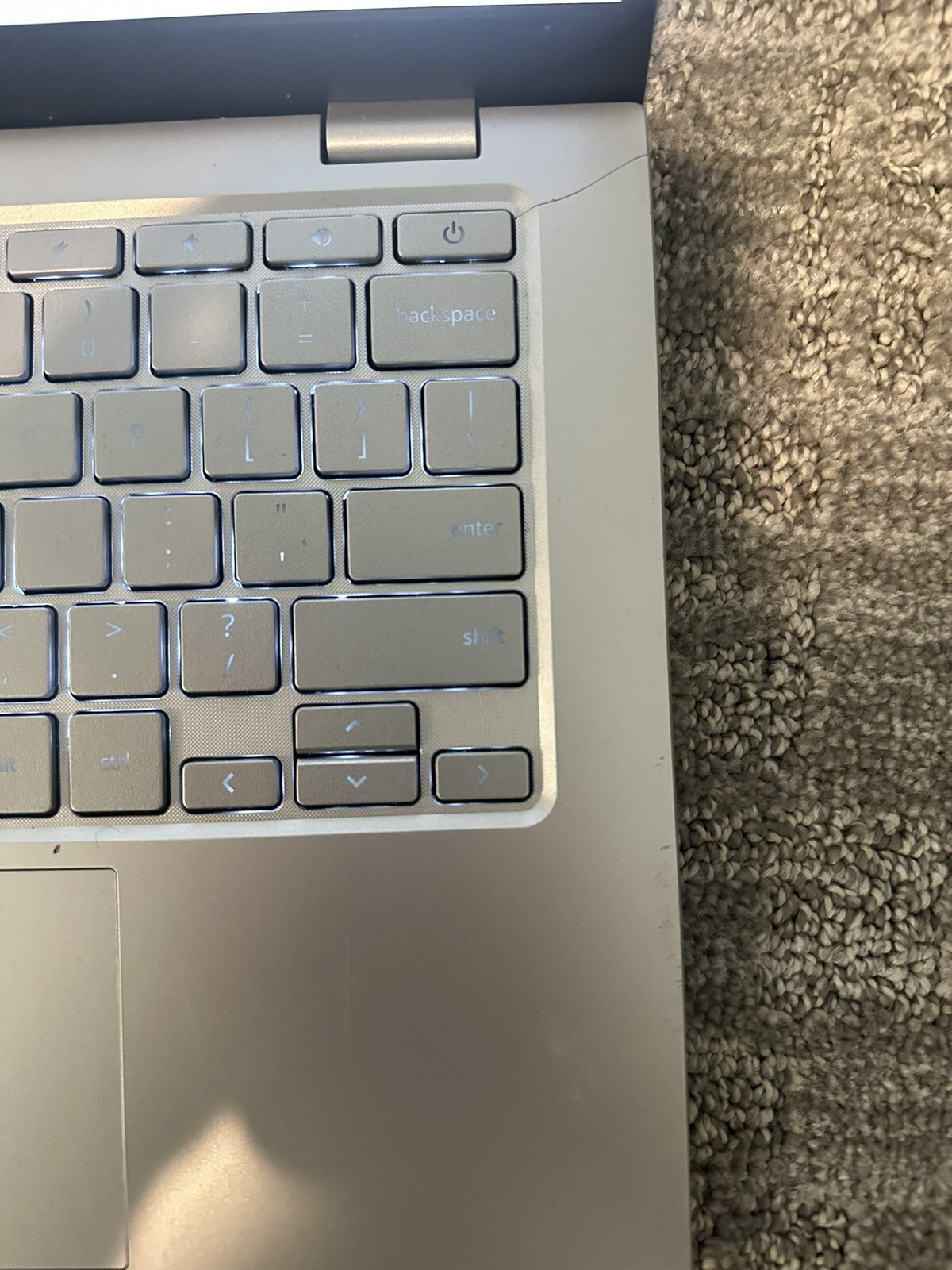 ASUS Chromebook C425 Clamshell 14″ C425TA-DH384 Silver
