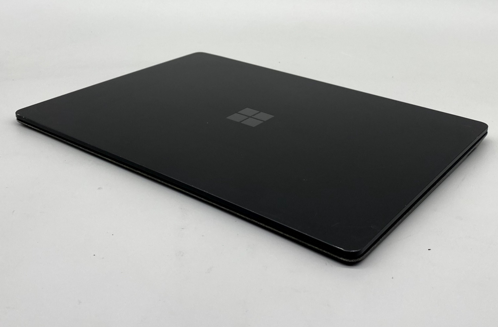 Microsoft Surface Laptop 2 1769 i5-8250U 1.6GHz 256GB SSD 8GB DDR4 Black FAIR