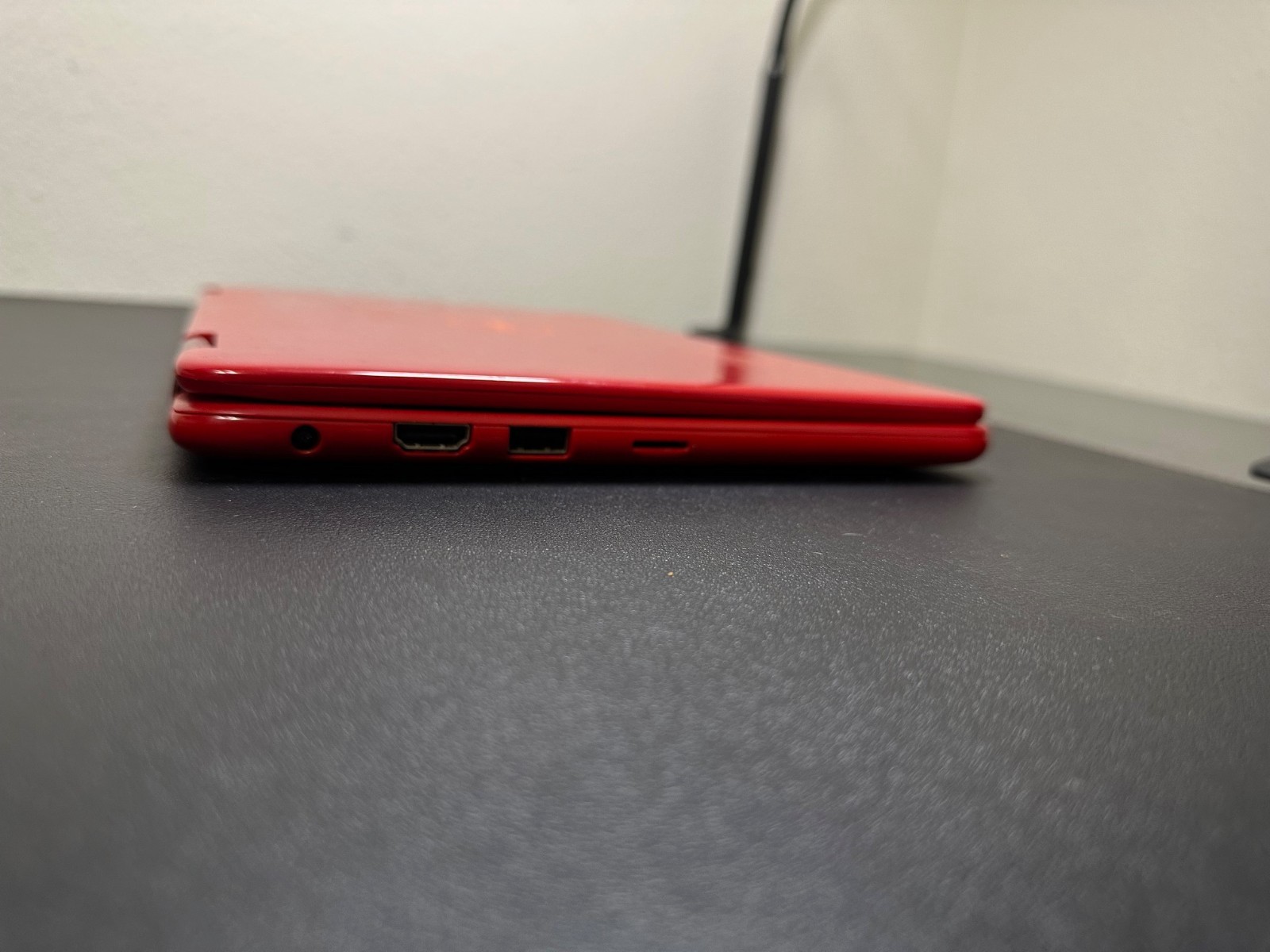 Dell Inspiron 11 (P25T) 11.6″ Intel Core m3 Processor | For Parts/Repair