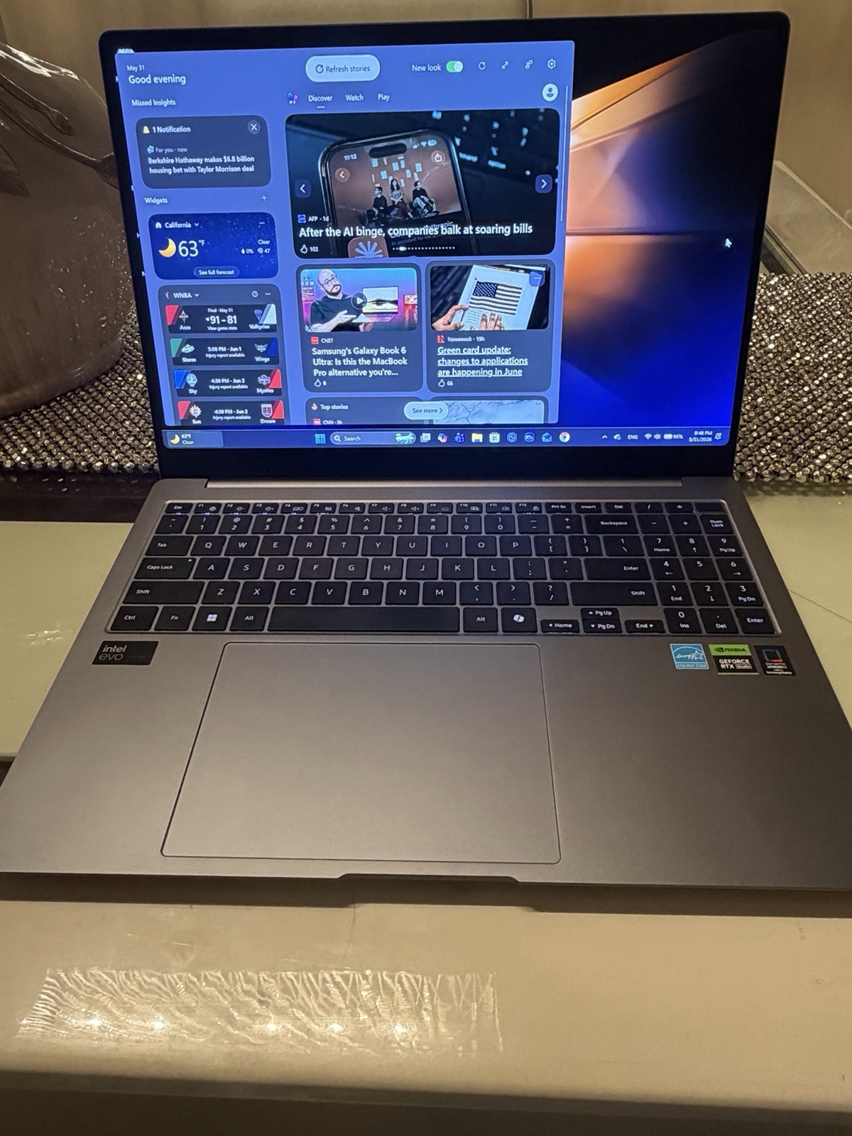 Samsung Galaxy Book4 Ultra 16″ Ultra 9 185H 32GB DDR5 1TB SSD RTX 4070 Win11H