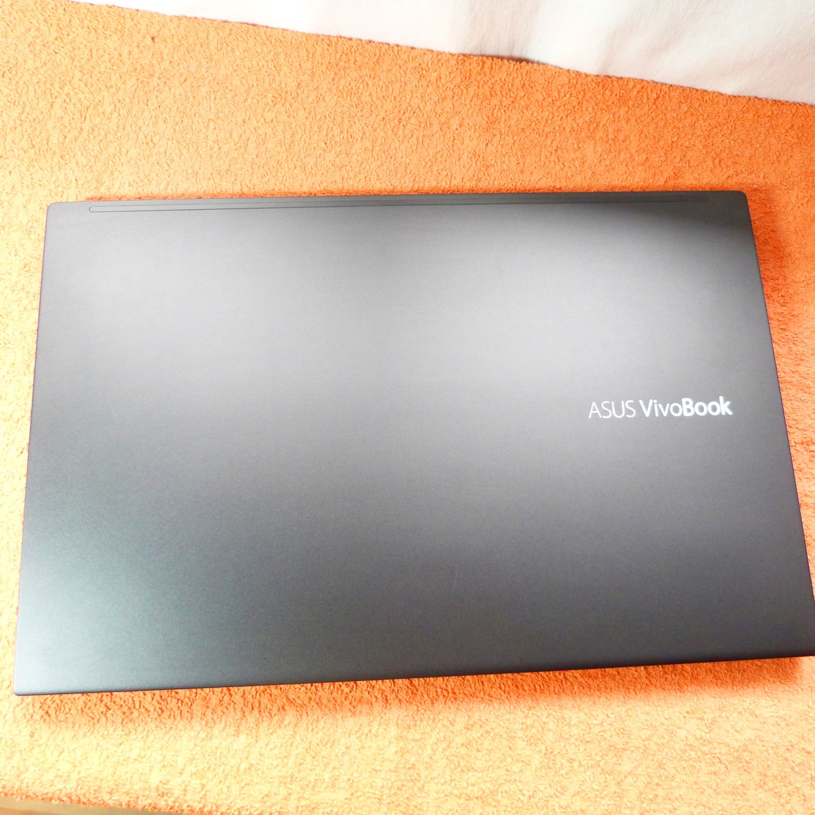 Asus X513 Vivobook 15″ OLED ULTRABOOK l SSD Windows 11 AMD RYZEN 7 16GB RAM