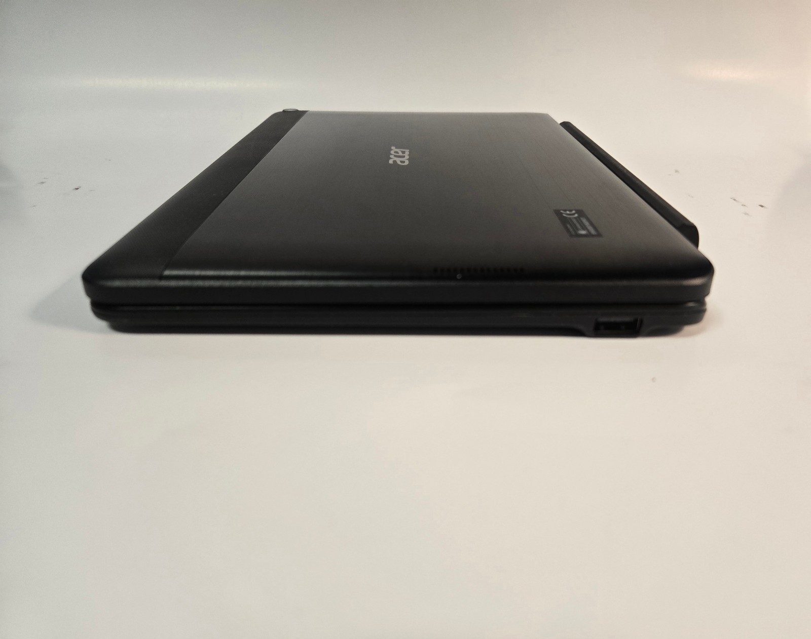 Acer One 10 D16H1