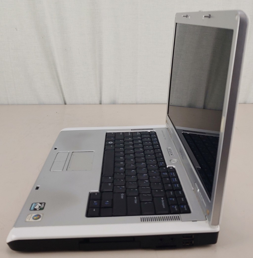 Dell Inspiron E1501 Laptop AMD 64 X 2 Dual Core Processor TK-55 1.80Ghz 2GB160GB