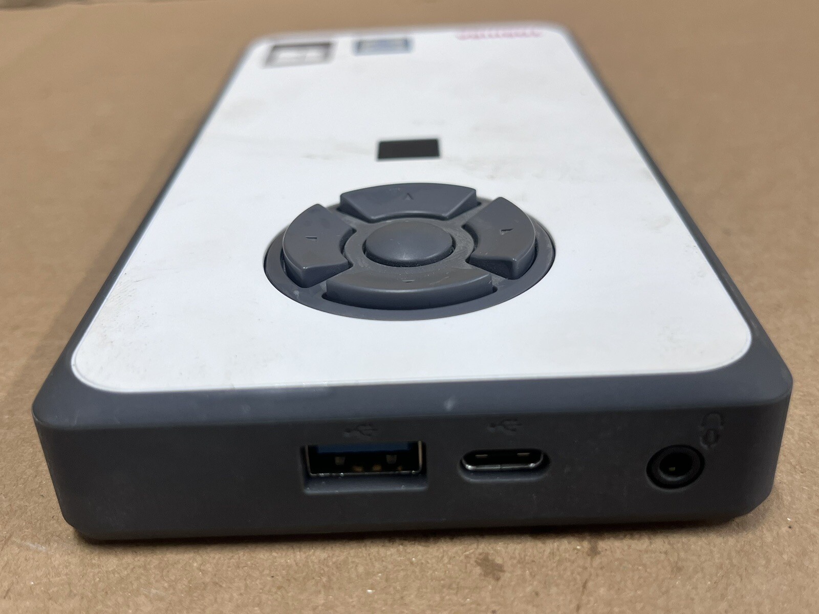 Dynabook dynaEdge DE100 P0C36N-00R00P Intel Core m7-6Y75