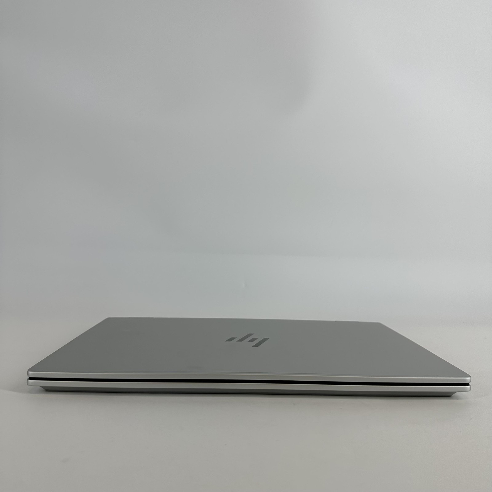 HP OmniBook 7 Flip 2-in-1 16 FHD+ TOUCH 2.1GHz Ultra 5 226V 16GB 512GB LCD BLEED