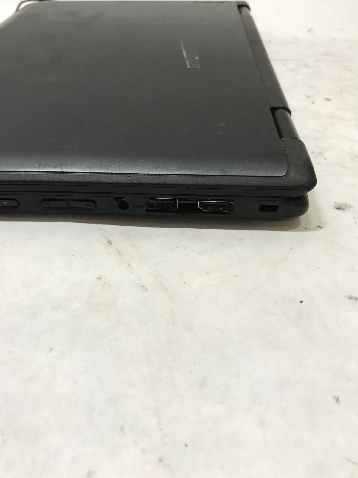 Lenovo ThinkPad Yoga 11e 4th Gen Intel Core i3 NO RAM NO HDD/OS NO POWER!!! – DW