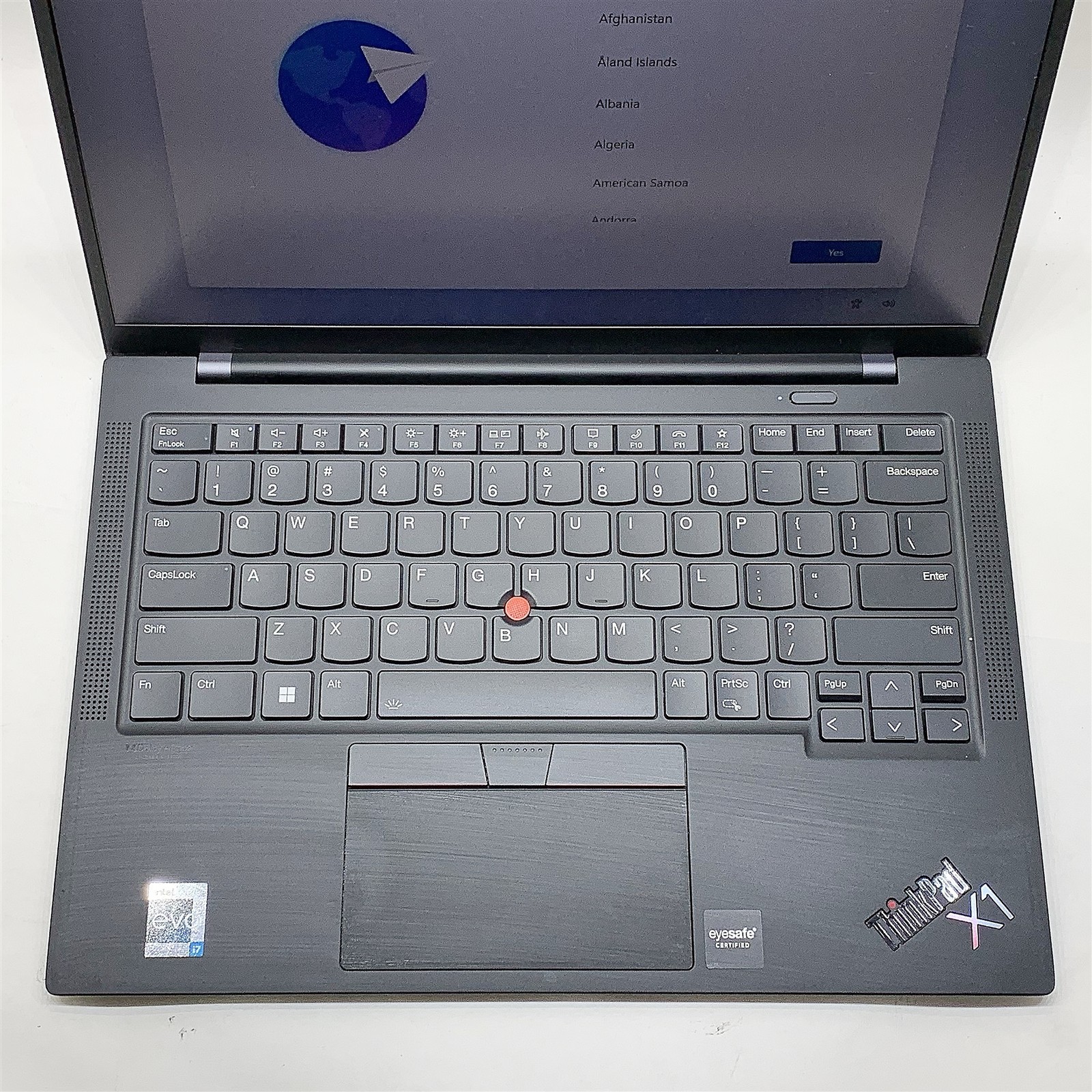 Lenovo ThinkPad X1 Carbon Laptop i7 1260P 2.10GHZ 14″ 16GB 512GB NVMe Windows 11