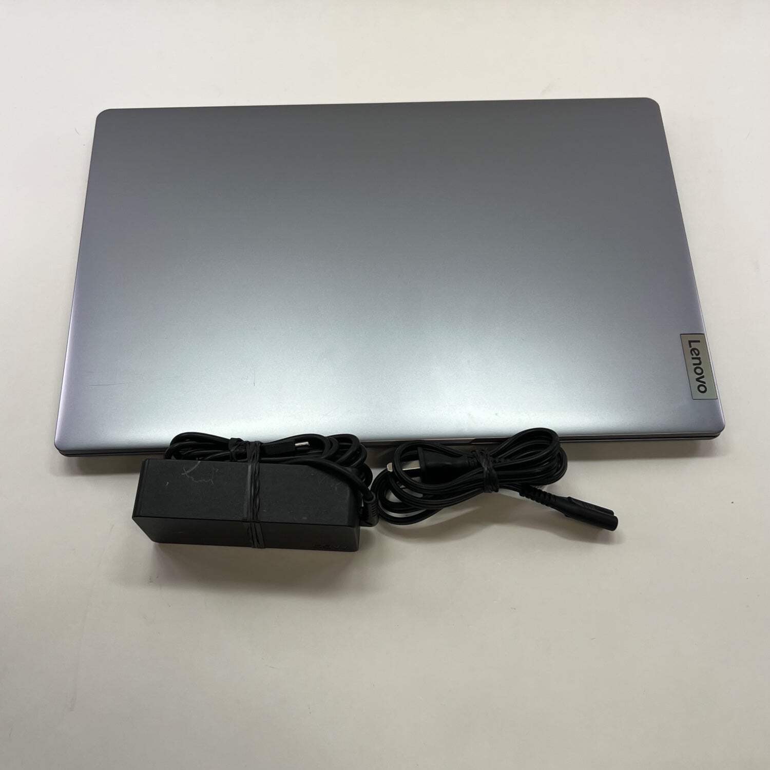 Lenovo IdeaPad Slim 3 15IAN8 15.6″ N100 800MHz 4GB RAM 128GB SSD