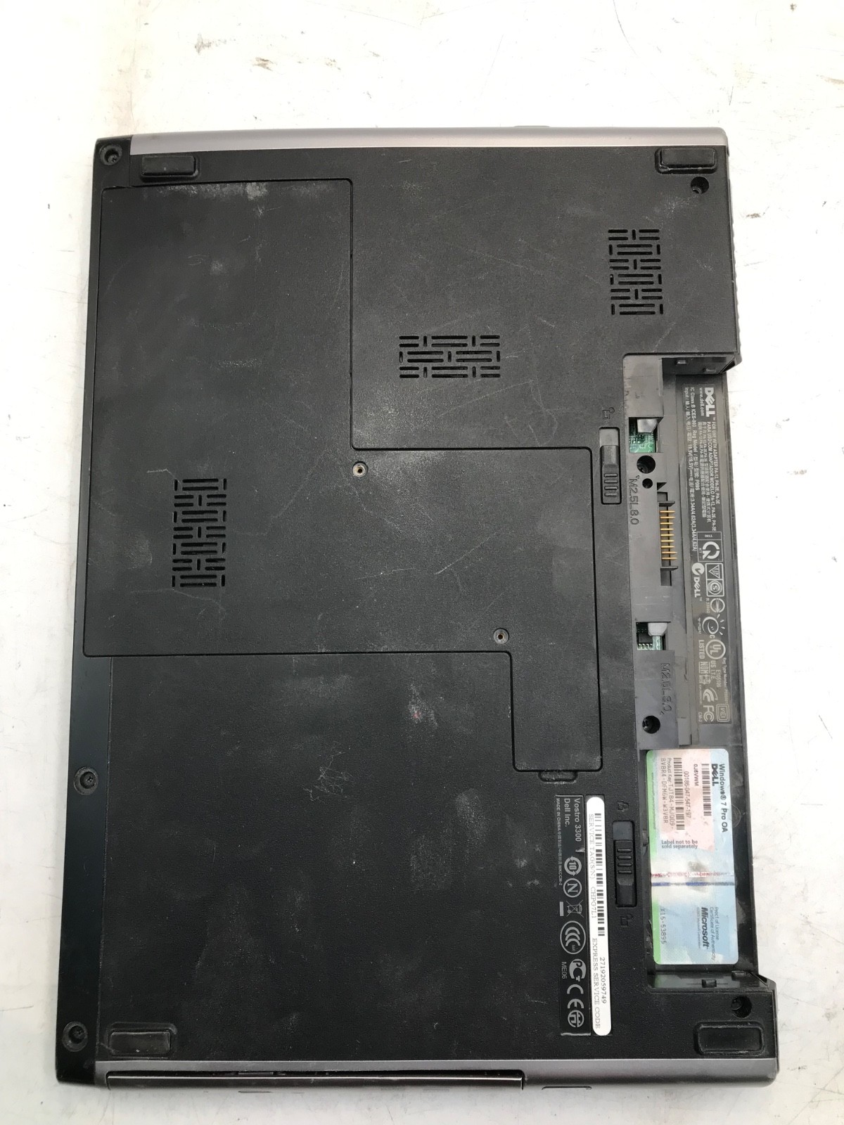 Dell Vostro 3300 Intel Core i5 1st Gen. 13″ Laptop 2GB RAM NO HDD-MZ
