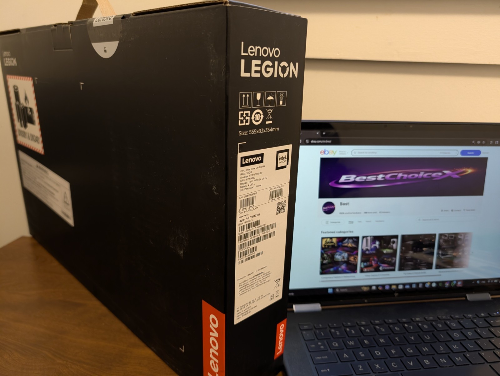 Brand New Sealed Lenovo Legion Pro 7i Gen 10 Ultra 9 275HX RTX 5090 32GB 2TB