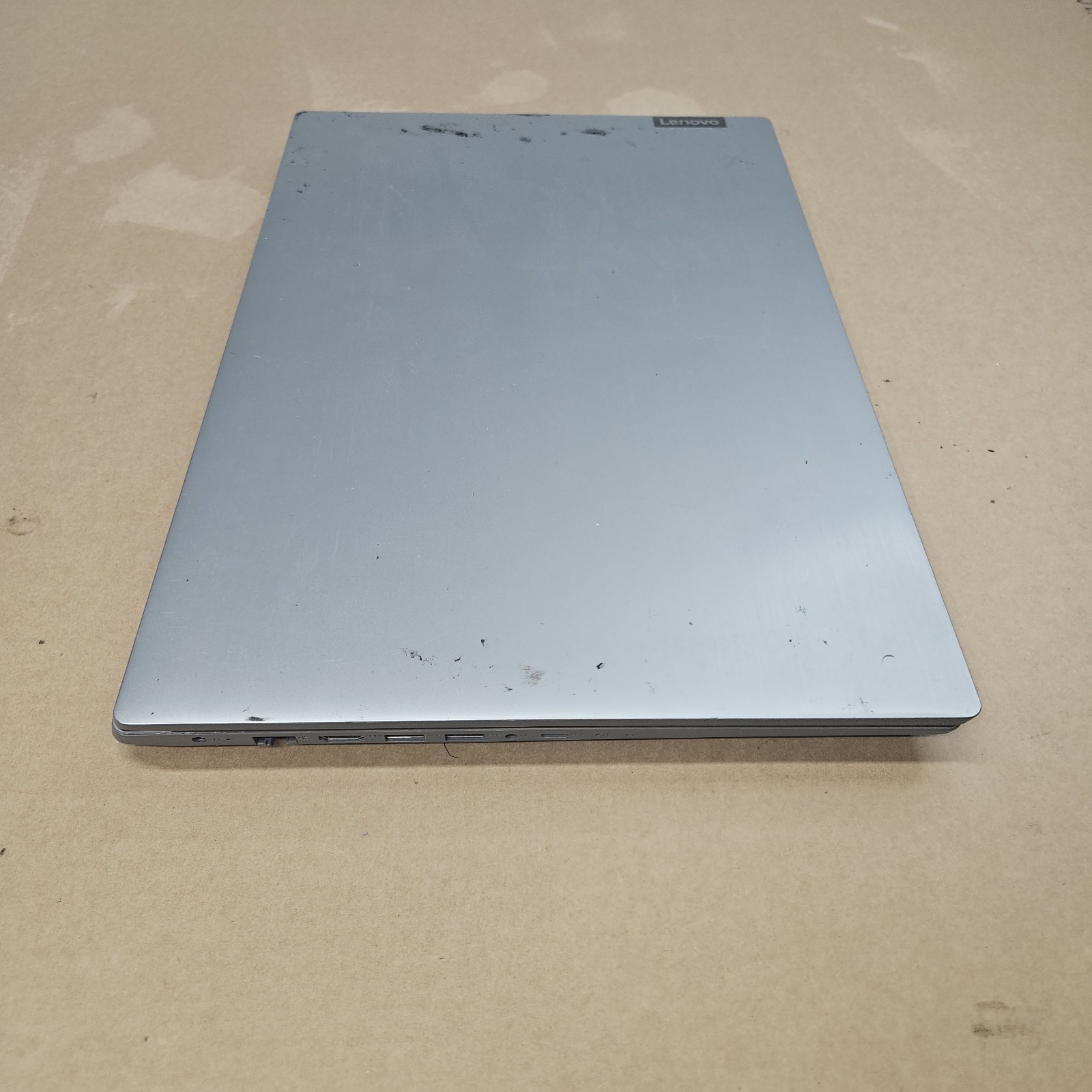 Lenovo IdeaPad 330-17IKB 17.3″ i3-8130U 8th Gen FOR PARTS NO RAM/HDD BAD SCREEN