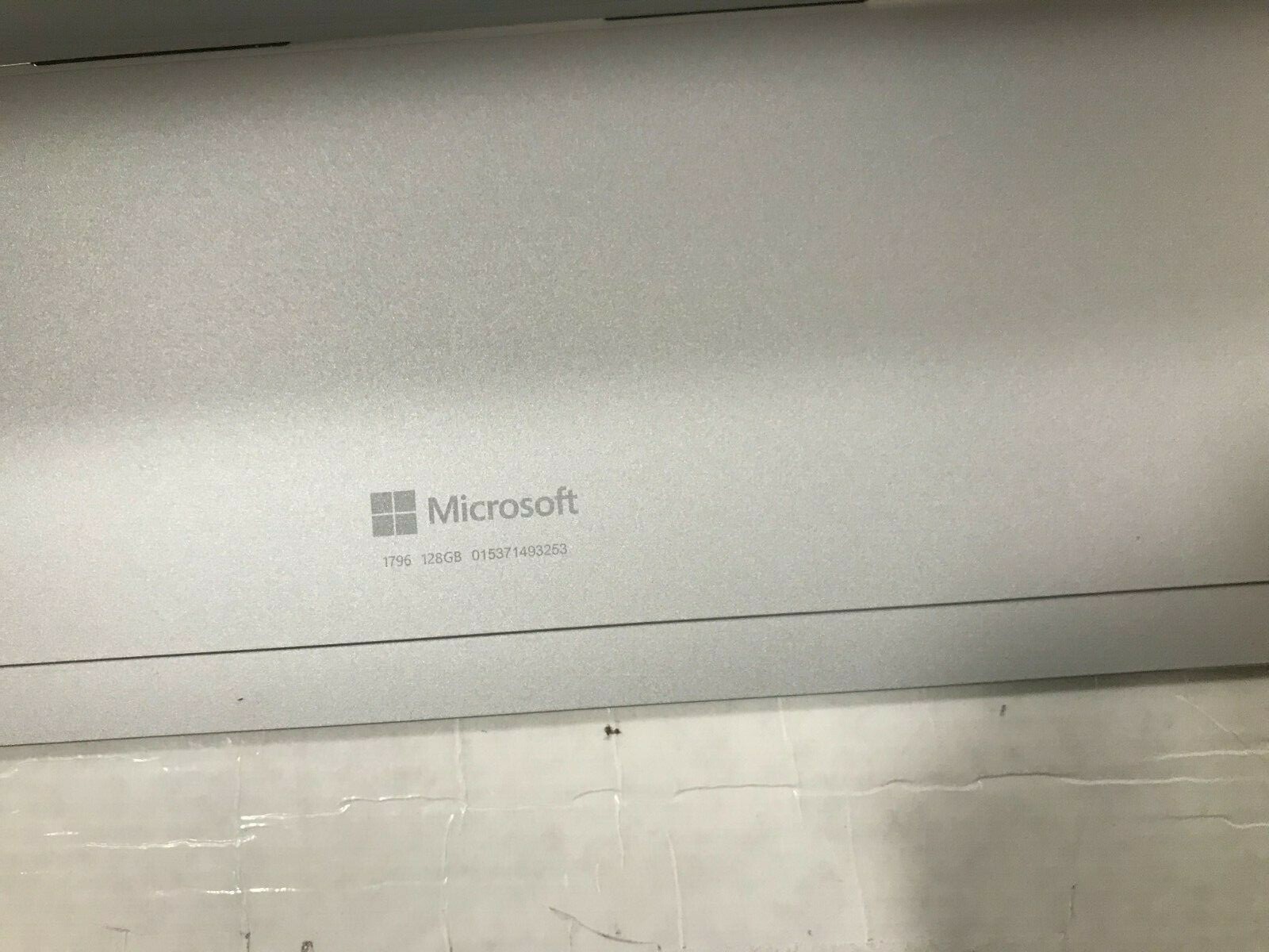 Surface Pro 6 Tablet i5-8250U 8GB 128GB SSD 12.3in Platinum Crack Screen #606