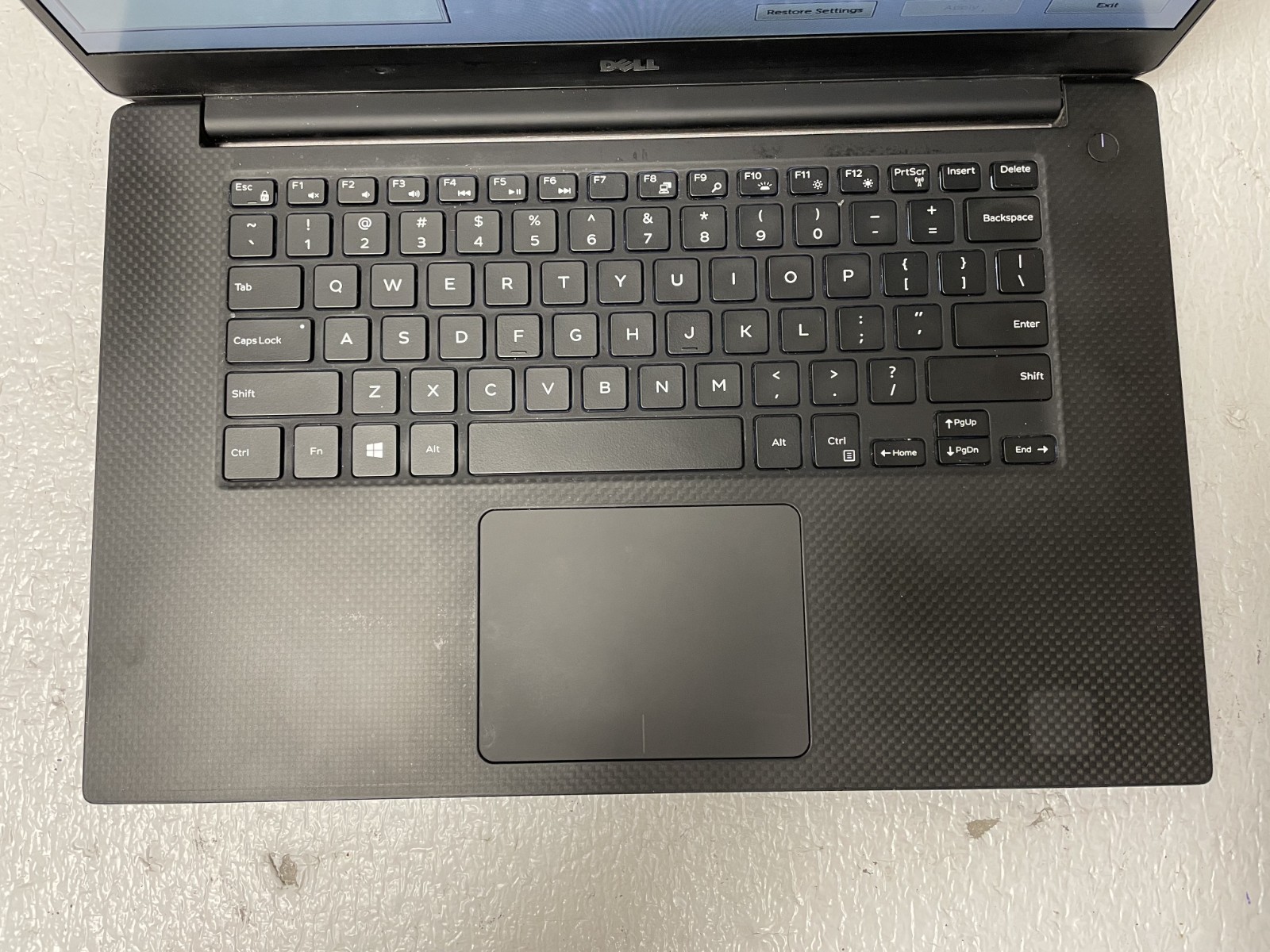 DELL XPS 15 9560 Intel Core i7-7700HQ @2.80GHZ 8GB RAM NO SSD For Parts *READ