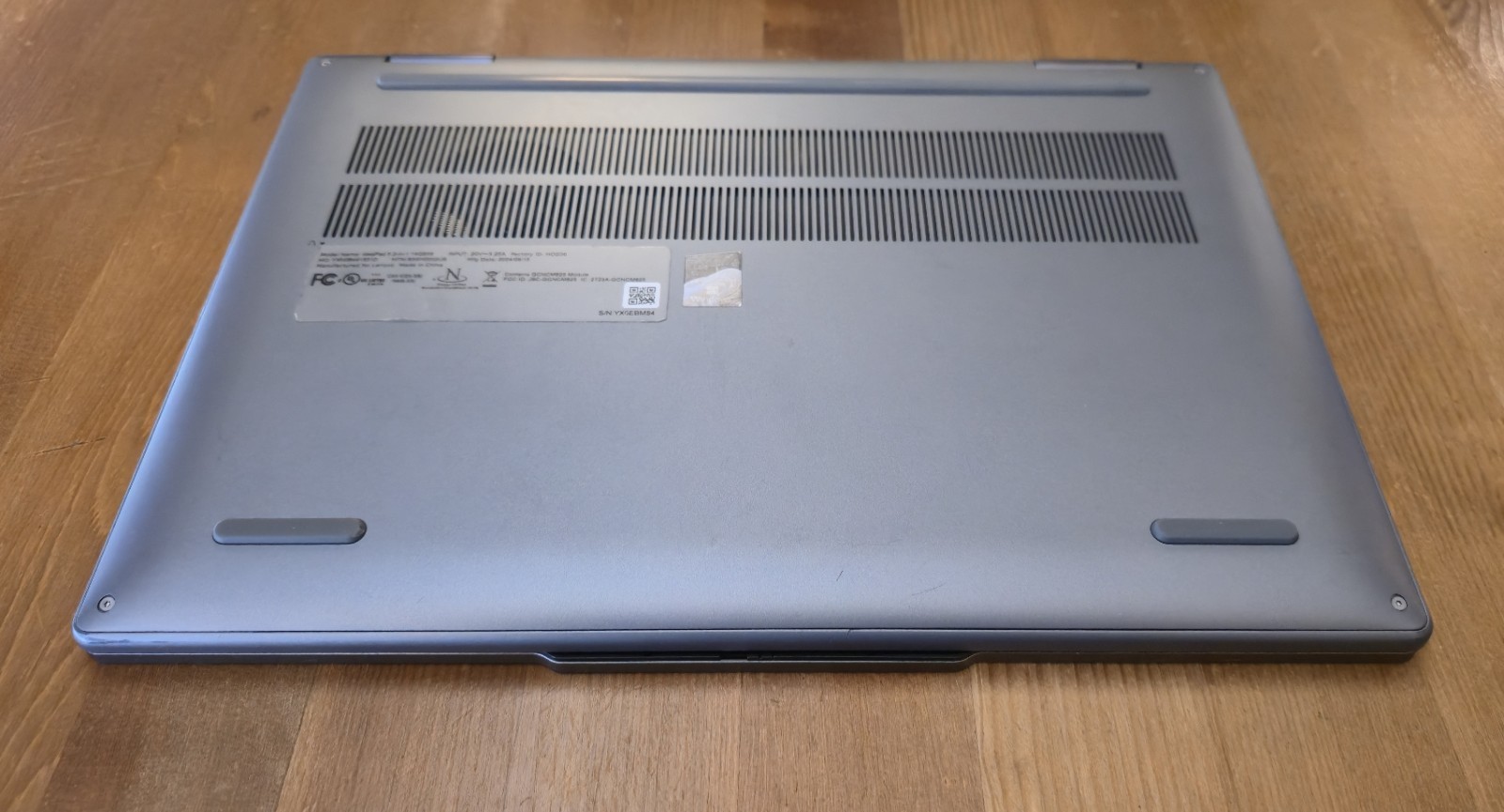 Lenovo Ideapad 5x 14″ OLED Touchscreen Snapdragon X, 16GB, 1TB + PEN & Charger