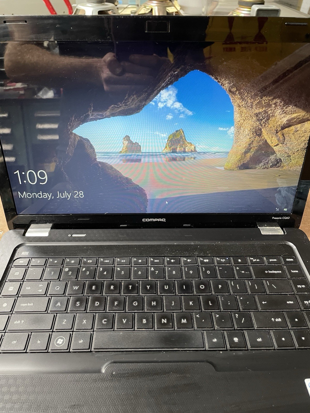 HP Compaq Presario CQ62 15.6” WINDOWS 10 Intel Celeron 900 4gb Ram 420gb SSD