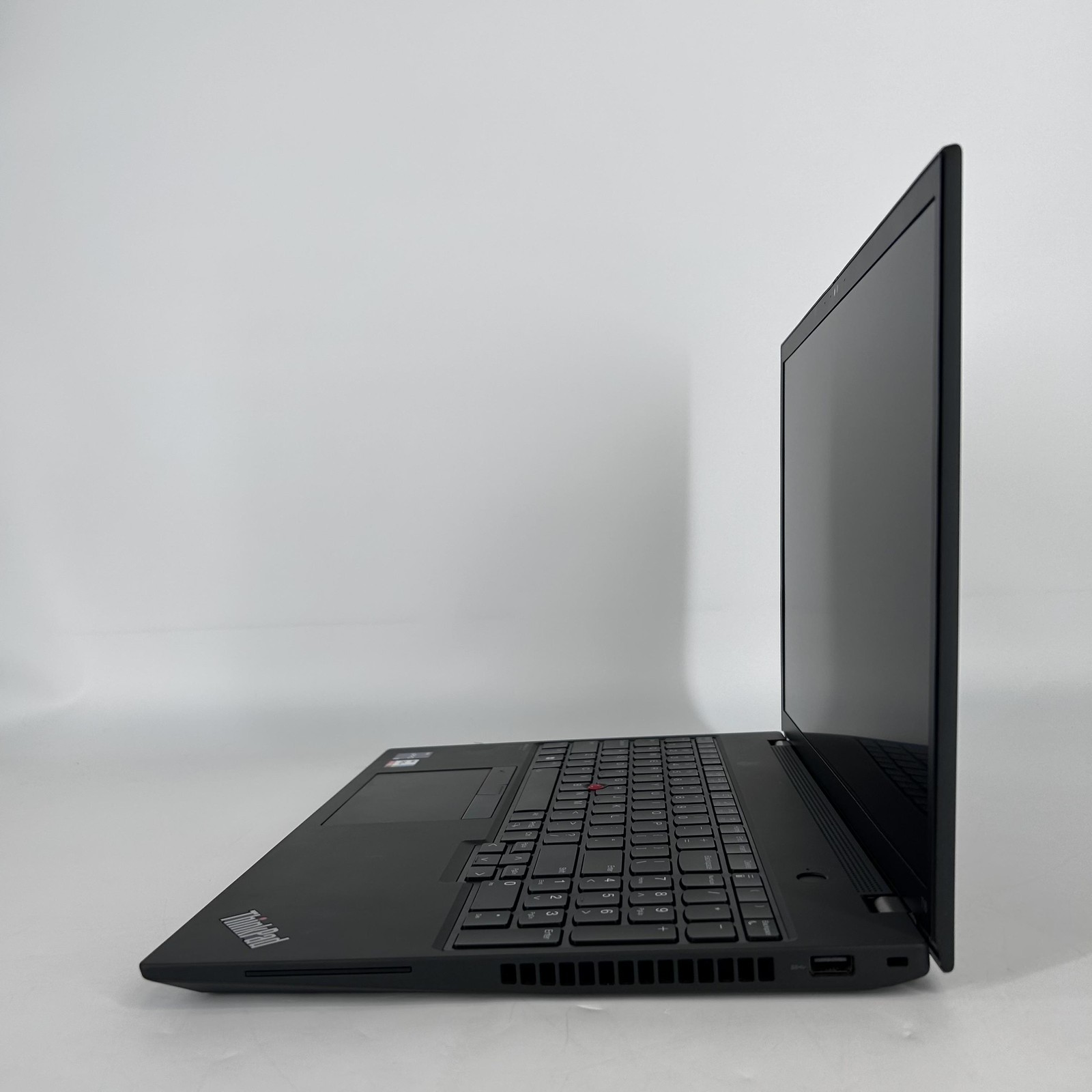 Lenovo ThinkPad T16 Gen 1 Gray FHD+ 2.2 GHz i7-1270P 16GB 512GB SSD Very Good