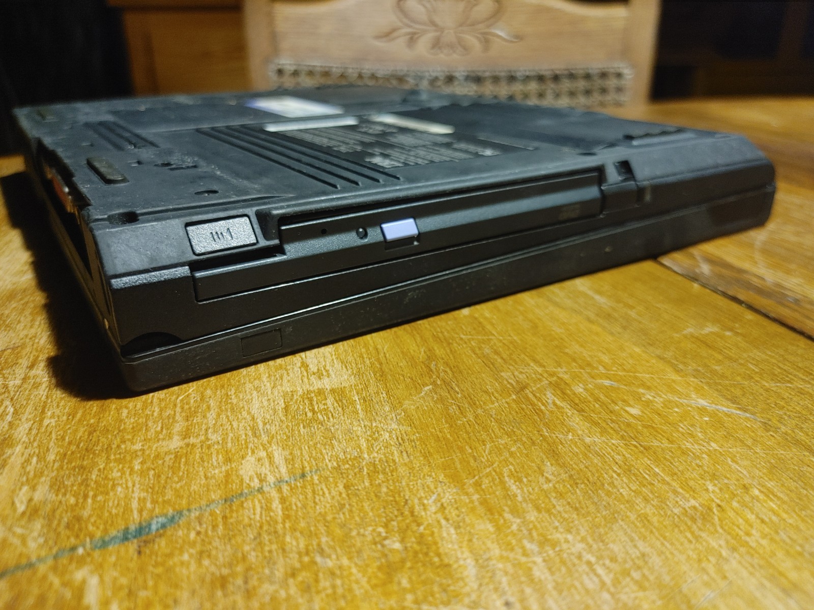 IBM Thinkpad T30 14.1″ Laptop Pentium 4 + 512MB + 40GB + AntiX Linux