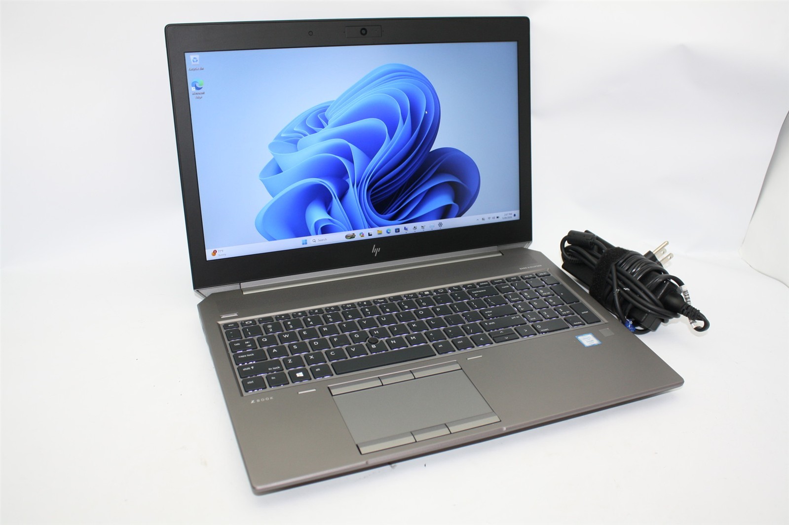 15.6″HP ZBook 15 G5 Xeon E-2176M 2.70GHz RAM 32GB NVMe 512GB Quadro P2000