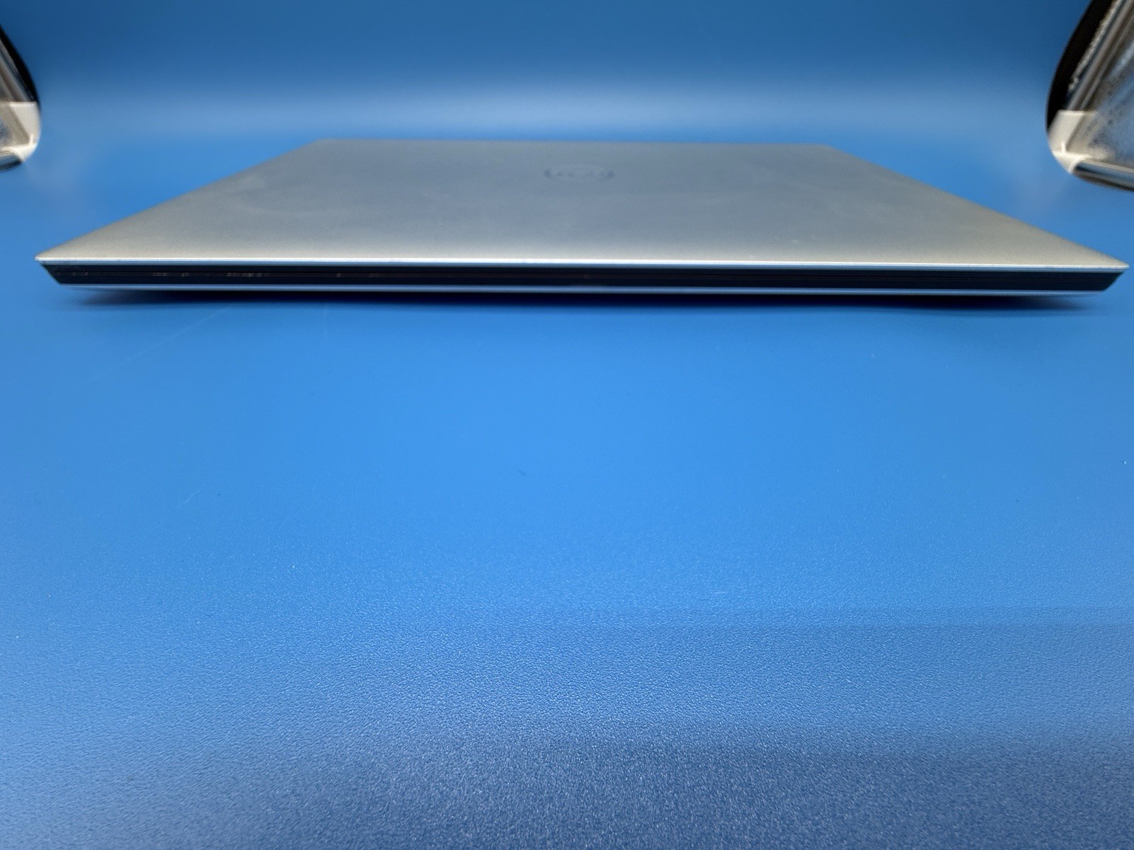 Dell XPS 15 7590 Intel Core i5-9300H 2.40 GHz 8GB RAM, 256GB SSD Win 11 PRO