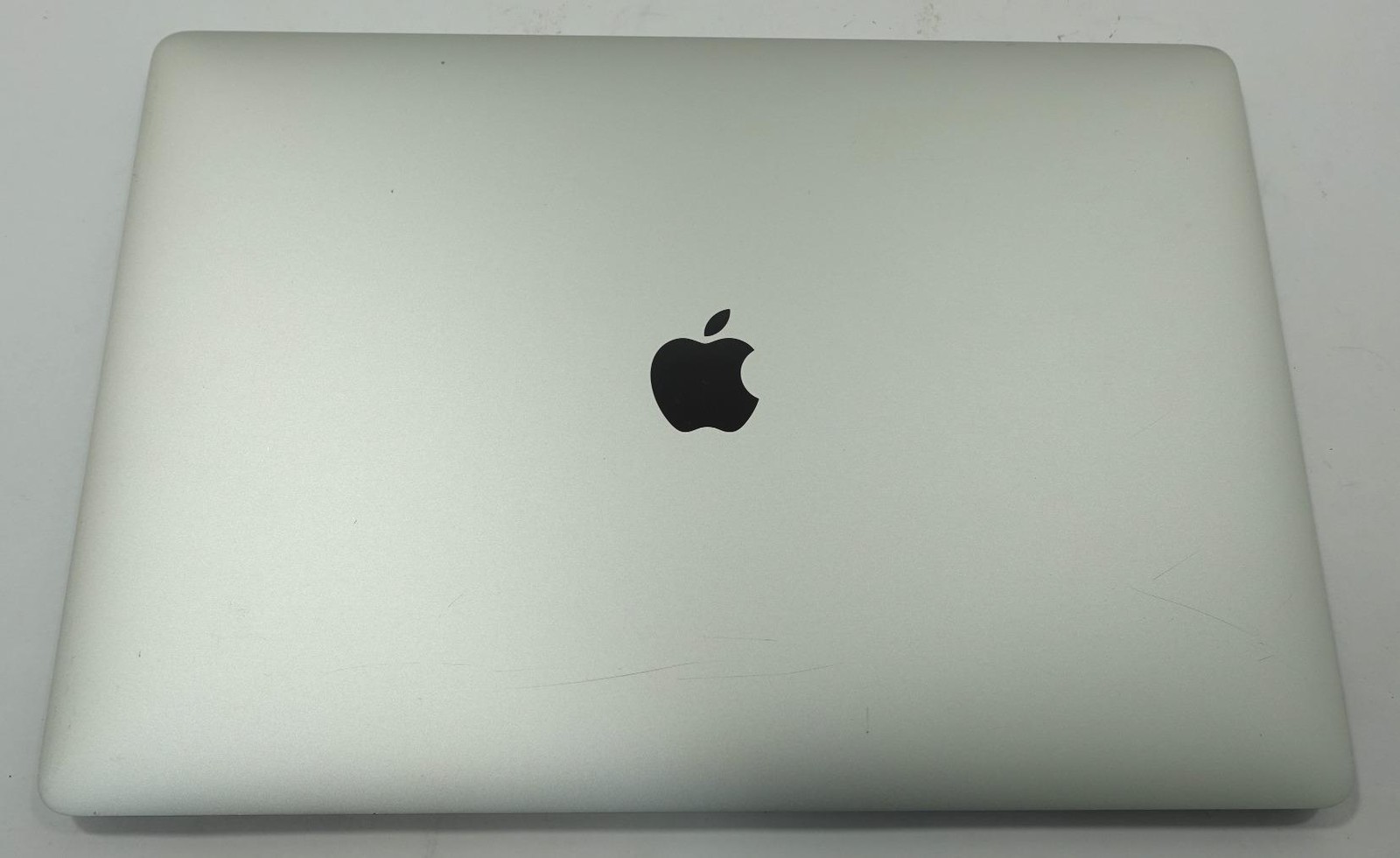 Apple MacBook Pro 2017 A1707 15.4″ Retina i7-7920HQ 16GB 1TB SSD Laptop