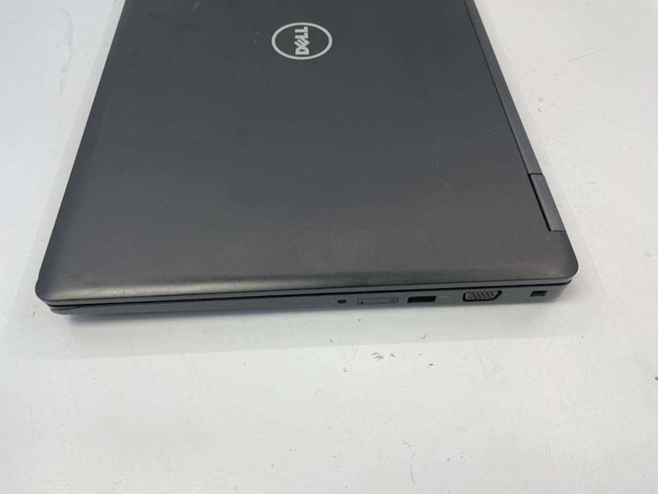 DELL PRECISION 3520 Laptop w/ Intel Core i5-7440HQ 2.80 GHZ + 16 GB | No HD / OS