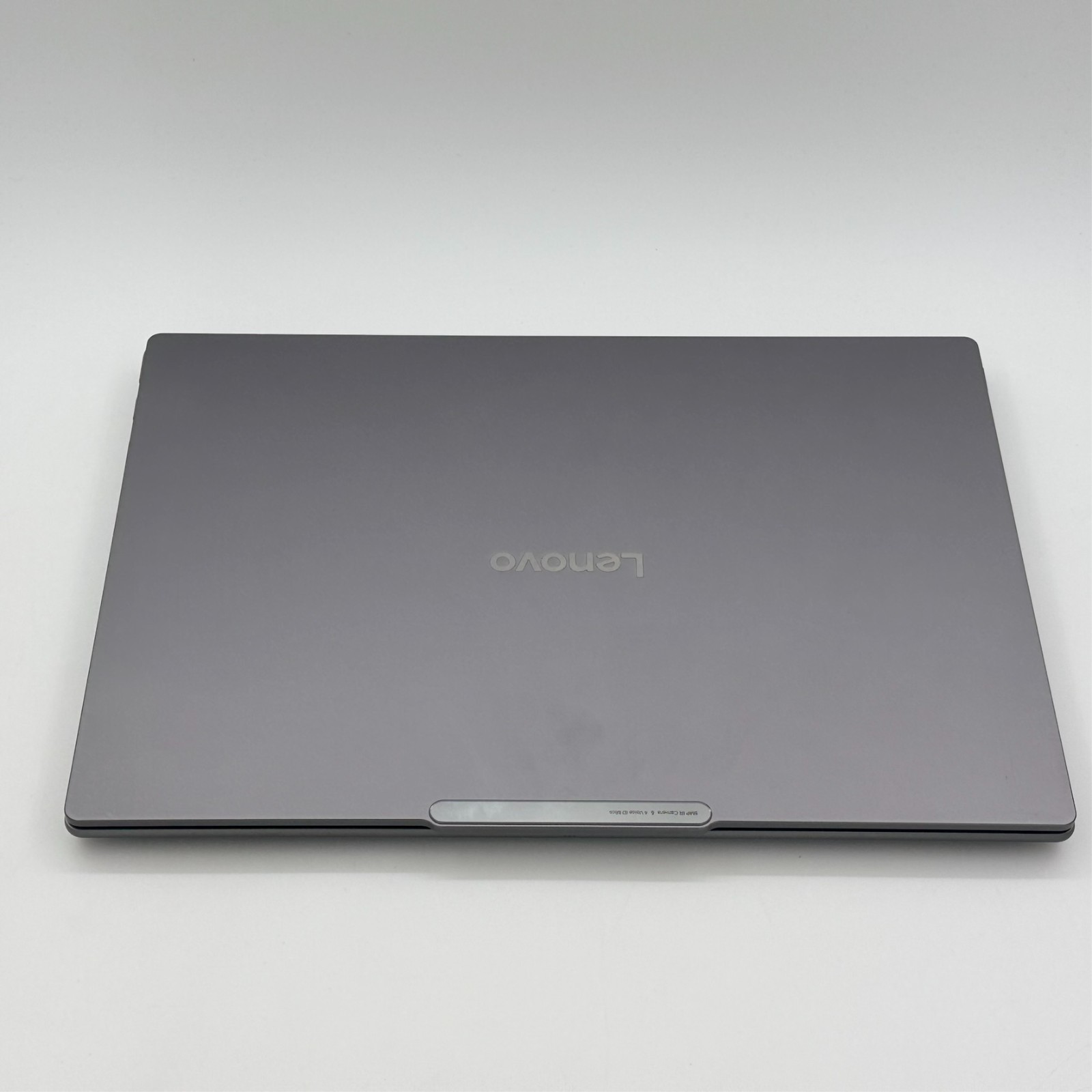 Lenovo Yoga Pro 9i 16″ 2.8K OLED Touch Ultra 9 285H RTX 5050 32GB 1TB Luna Grey