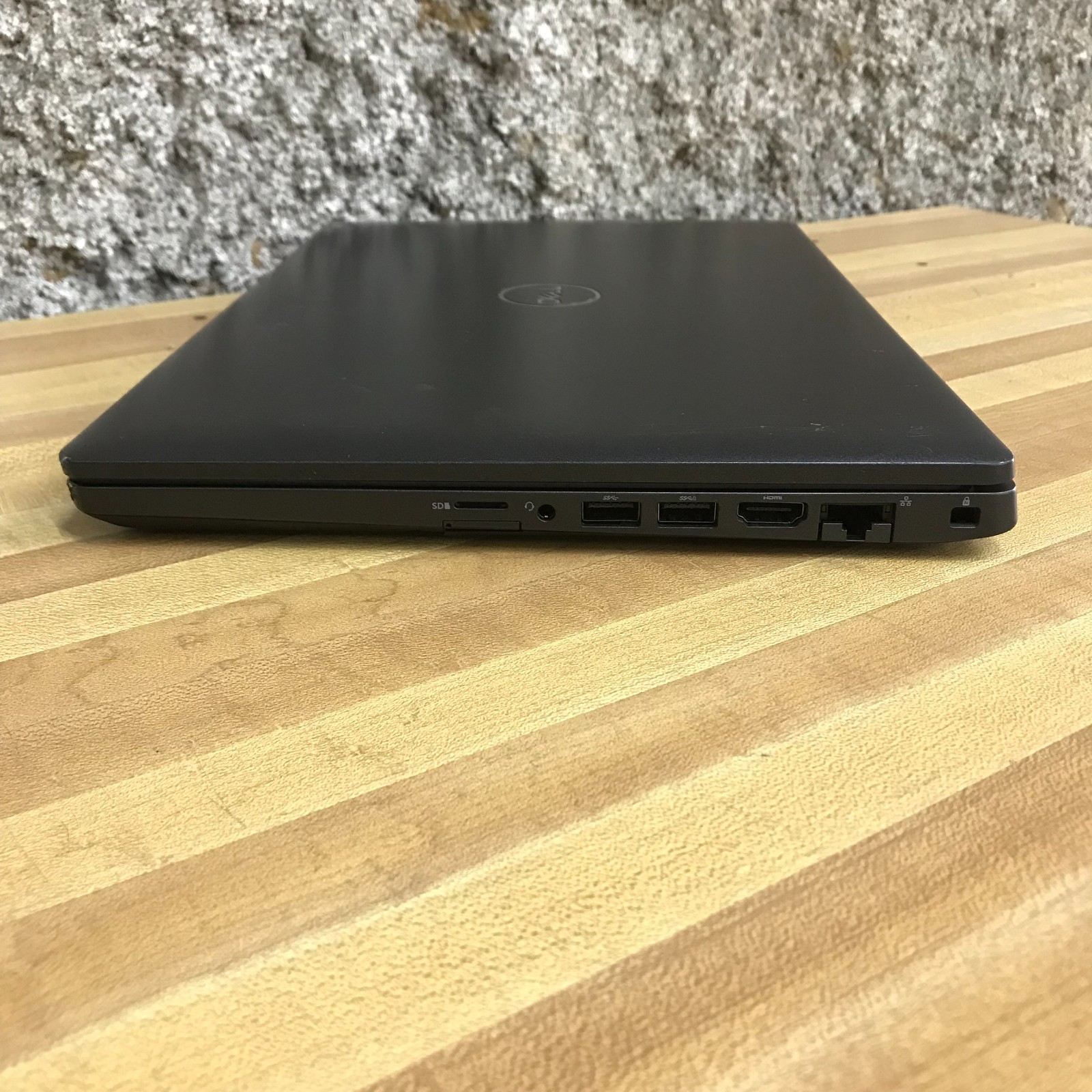 Dell Latitude 5400 14″ Laptop i5-8365U 12GB RAM 256GB SSD (Windows 11 Pro)