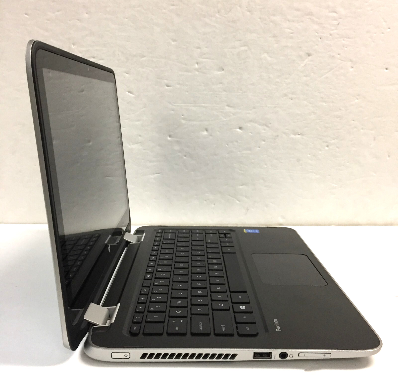 *Bad Battery*HP Pavilion 13-a110dx 13.3 Touch Laptop/i3-5010U/4GB/500GB HDD/W10H