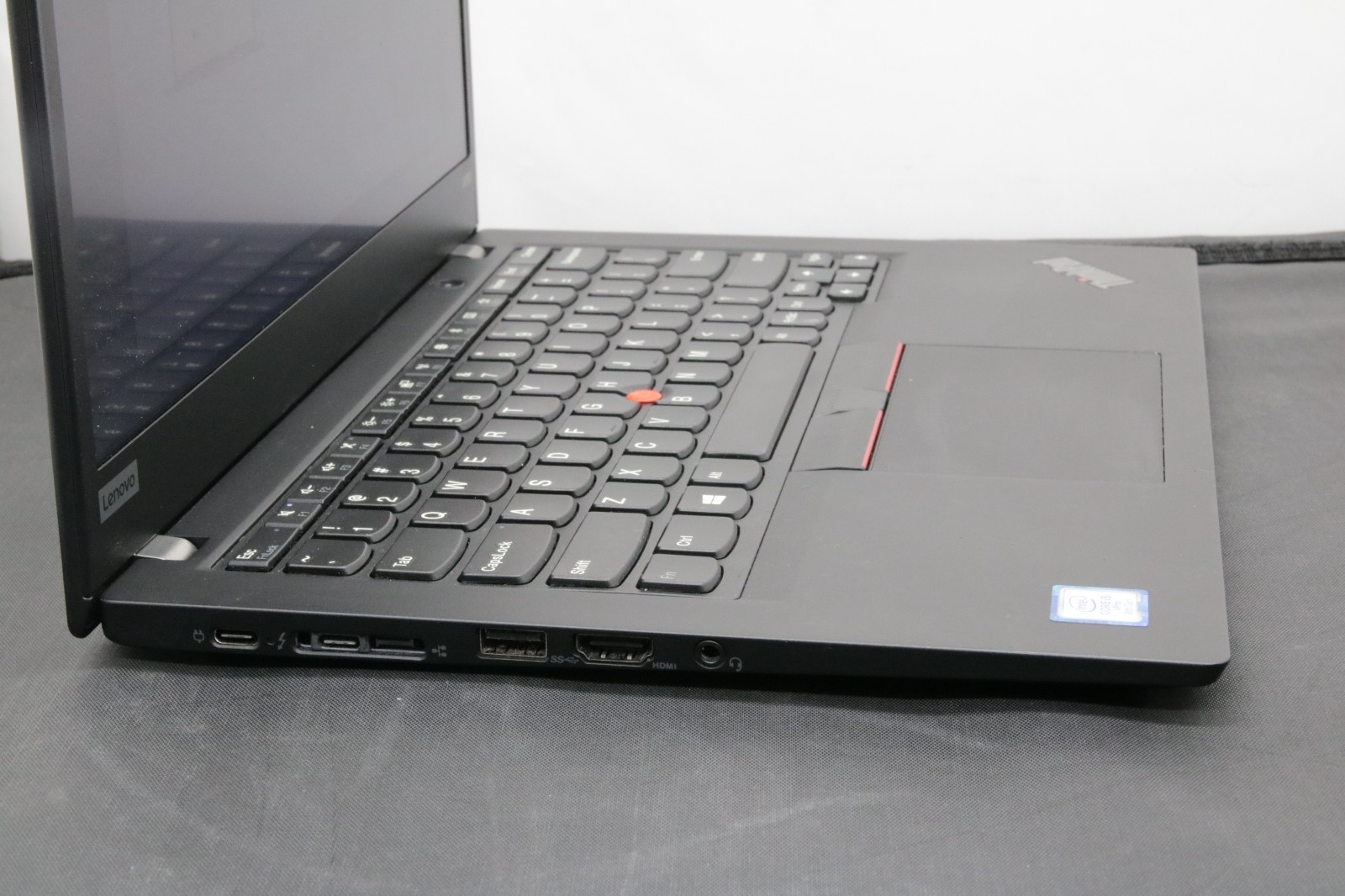Lenovo ThinkPad X390 – i5-8365U – 8GB, 256GB, Windows 11 +Adapter
