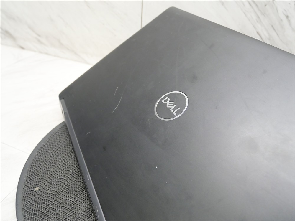DELL 5590 15″ LATITUDE Laptop i7-8650U 1.90ghz 16GB PWR adapter & BAT 1920×1080