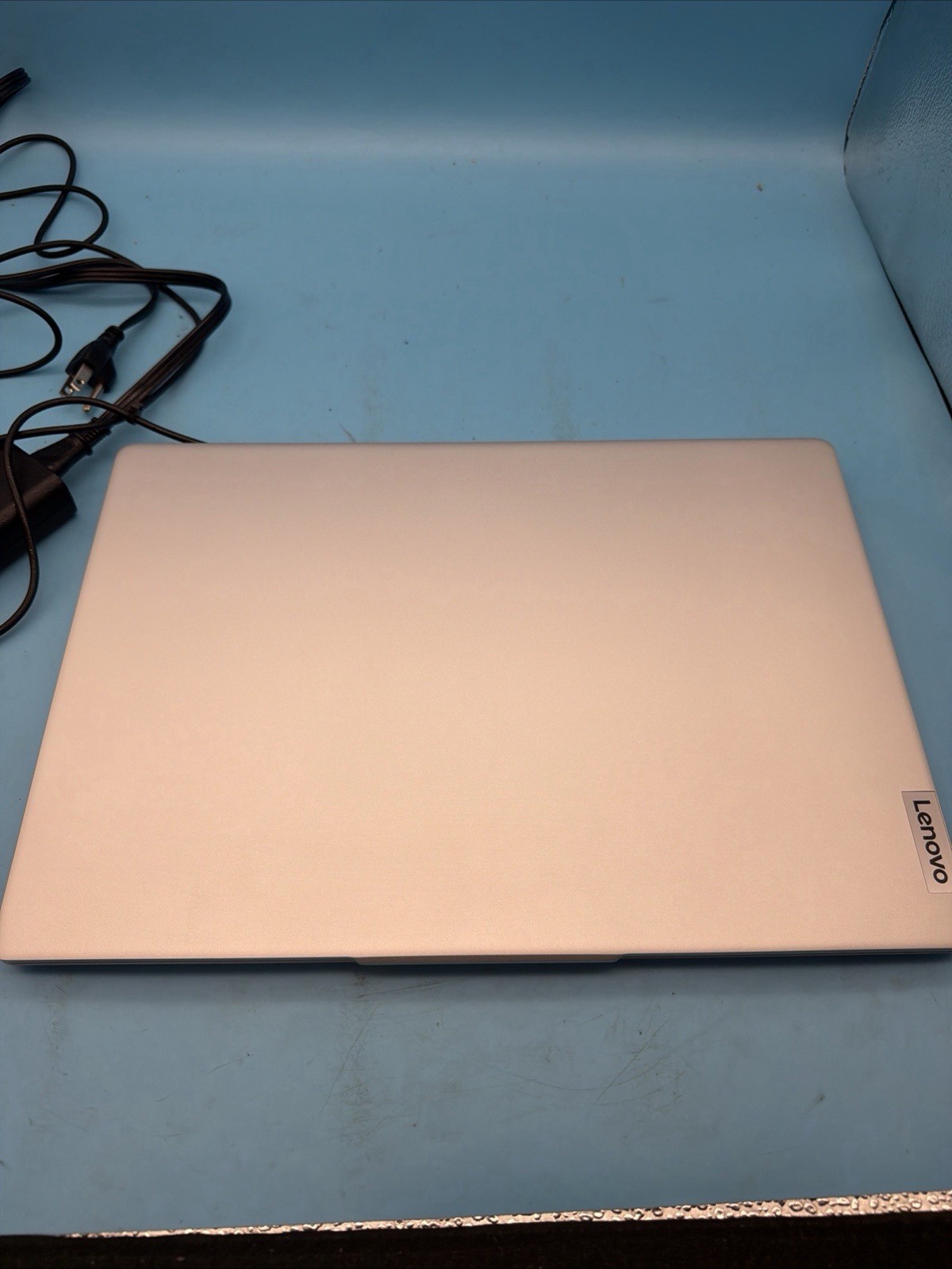 Lenovo IdeaPad Slim 5i 16″ WUXGA Touch Intel i7-1355U 16GB 512GB SSD W11H Laptop