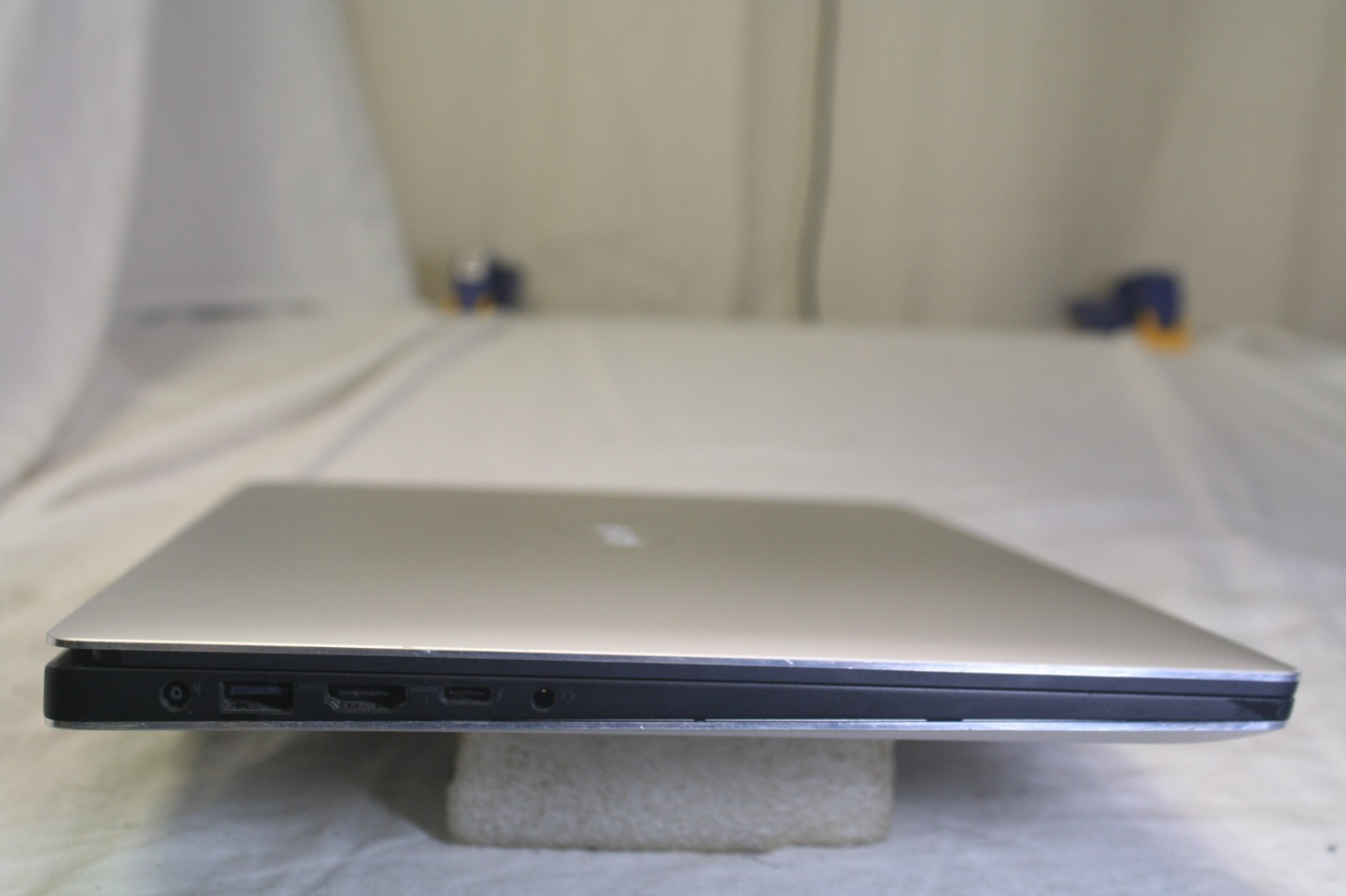 Dell XPS 15 7590 15.6″ i7-9750H ,2.60GHz- 256GB SSD – 16GB RAM – GTX 1650 – W11