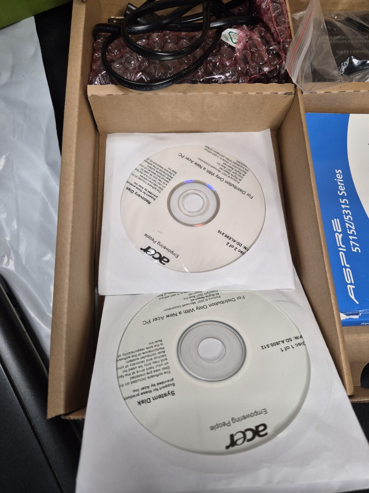 Acer Aspire 1, 15.4″ LCD Windows Vista Computer Laptop,New Used For Display.