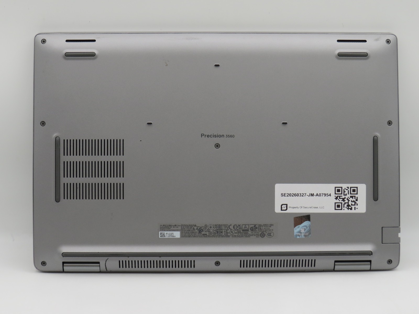 Dell Precision 3560 | i7-118G7 @ 1.8GHz | 15.6″ | No RAM/HDD/OS/AC *REPAIR*