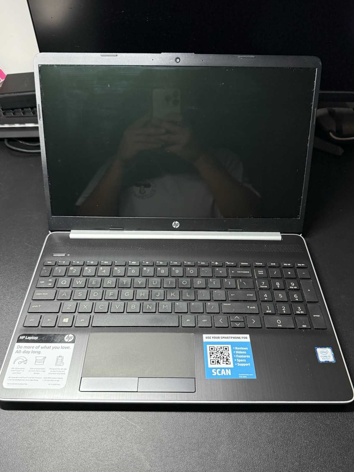 HP 15-dw0037wm 15.6” Laptop i3-8145U 8GB RAM 1TB HDD Windows 11 w/ Charger