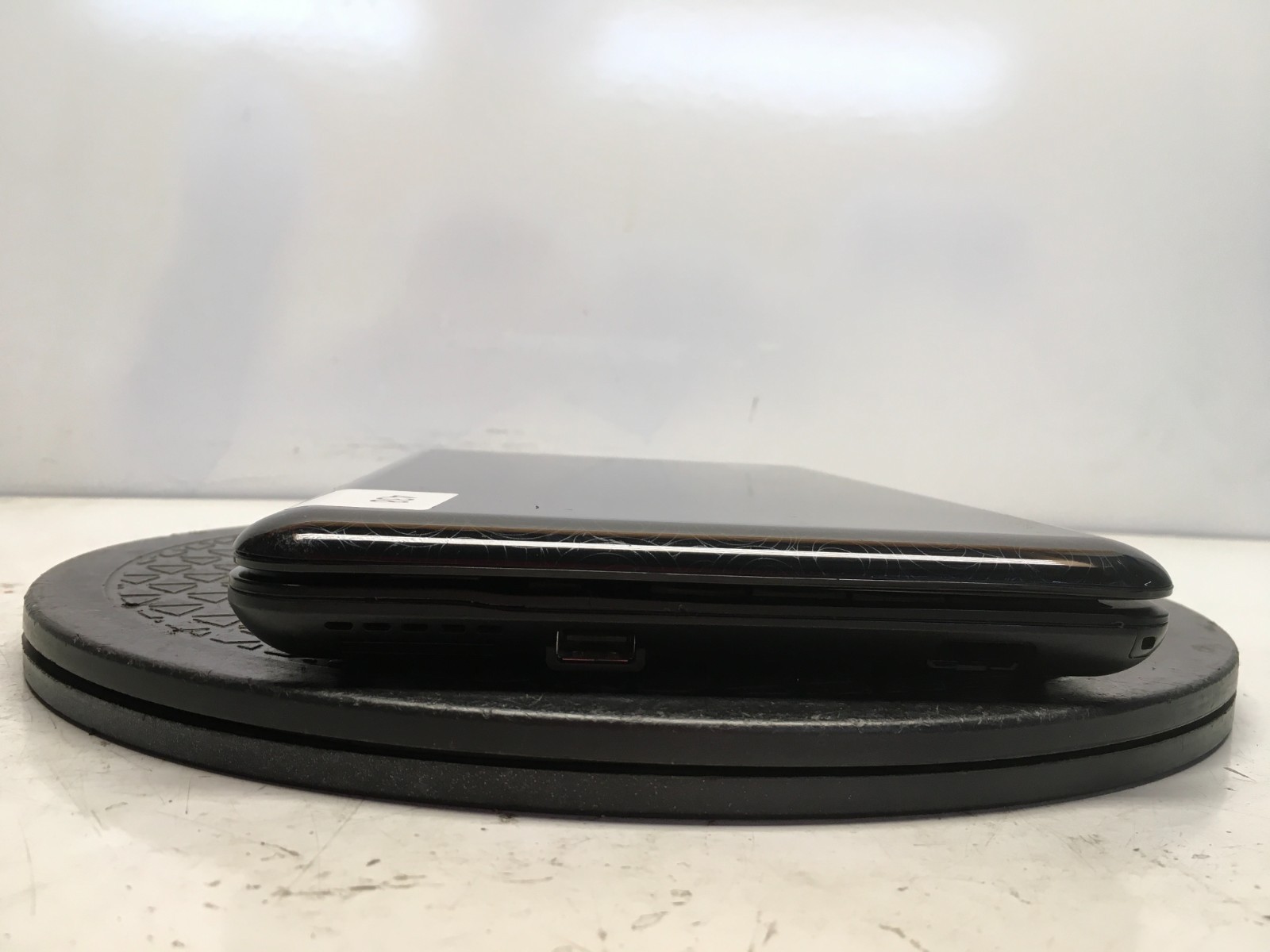 HP Mini 1035NR Intel Atom N270 1.6GHz 1 GB NO HDD
