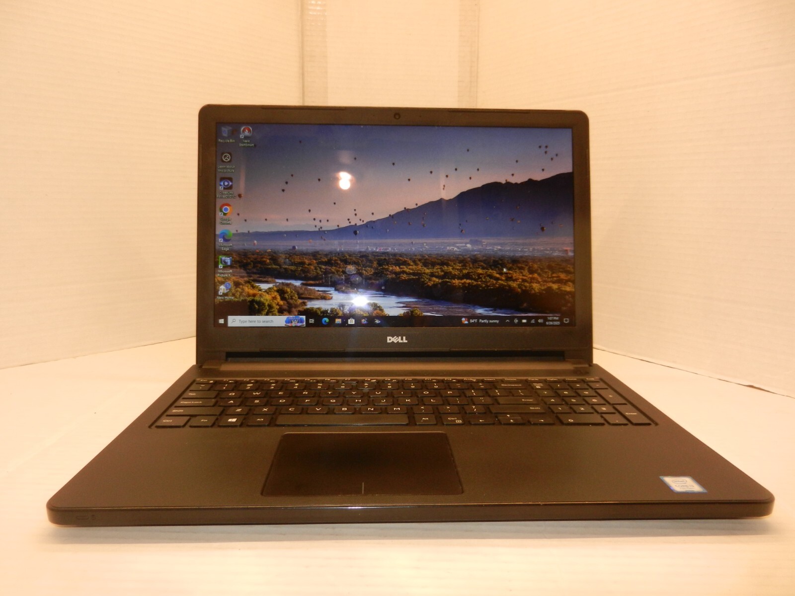 DELL INSPIRON 15 5566 15.6″ (TS) CORE I3-7100U@2.4 4GB RAM 250GB SSD WINDOWS 10