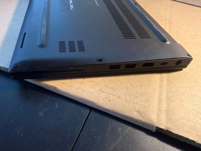 DELL LATITUDE 7490 I7-8650U 256GB SSD 8GB RAM (No Charger Included)