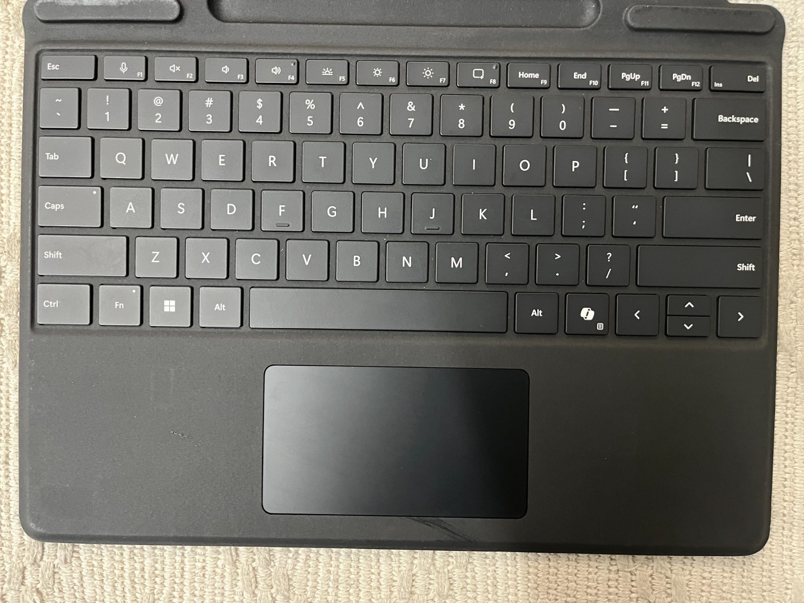 Microsoft Surface Pro 11 2076 13″ OLED Snapdragon Elite 16GB 1TB w/ Keyboard