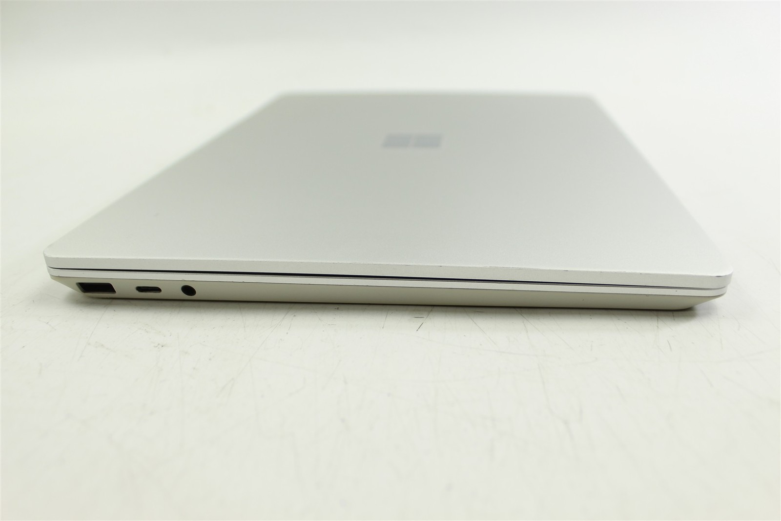 Microsoft Surface Laptop Go 2 2013 12.4″ i5-1135G7 256GB SSD 16GB RAM W11H