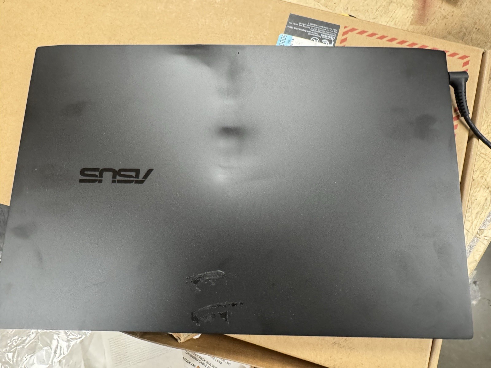 ASUS Vivobook 15.6″ Creator Intel 13th Gen Core i9 16GB RTX 3050 1TB- FOR PARTS