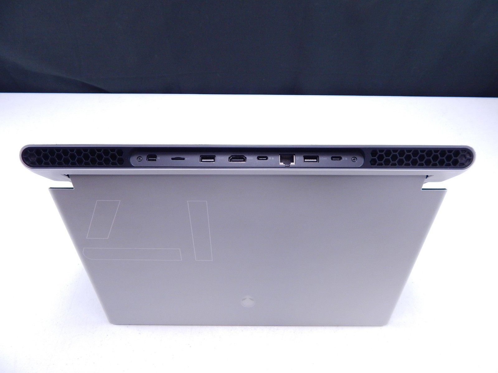 Alienware x17 R2 (17.3 in, 1TB SSD, Intel Core i9, 5.0GHz, 16GB,NVIDIA 3070Ti)