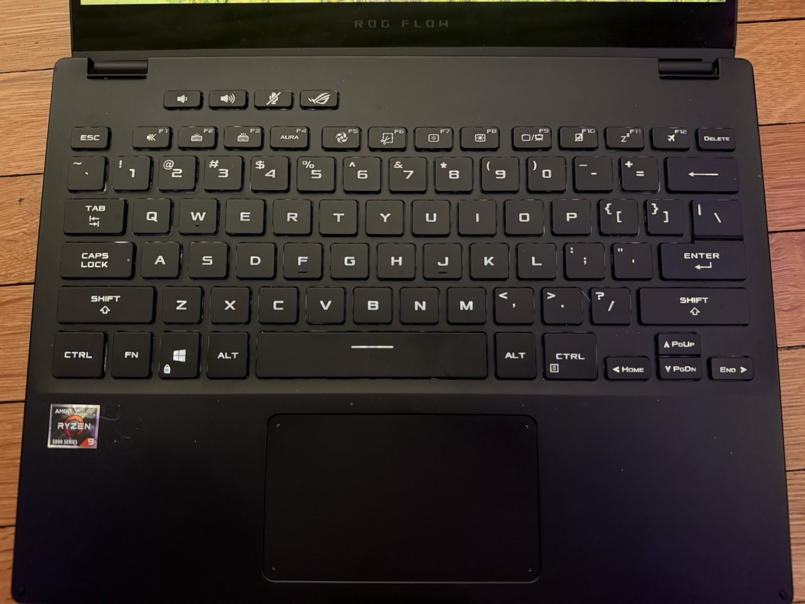ASUS Rog Flow X13 13.4″ 120Hz, AMD Ryzen 9, 16GB RAM, 1TB, RTX 3050 TI(GV301QH))